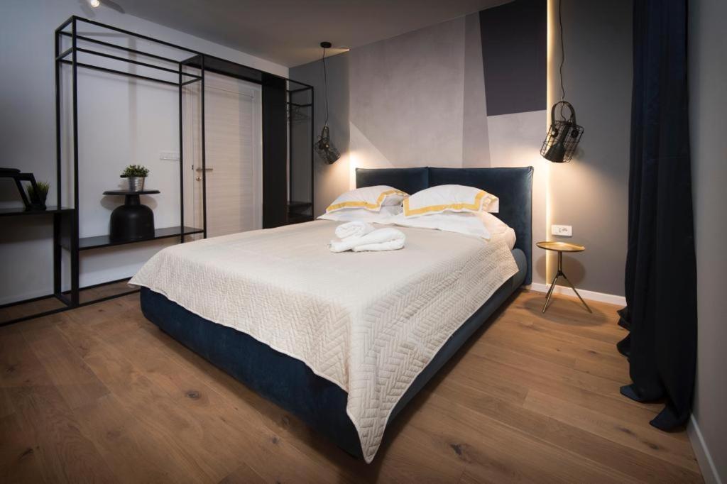 Sibinicum Luxury Rooms シベニク エクステリア 写真
