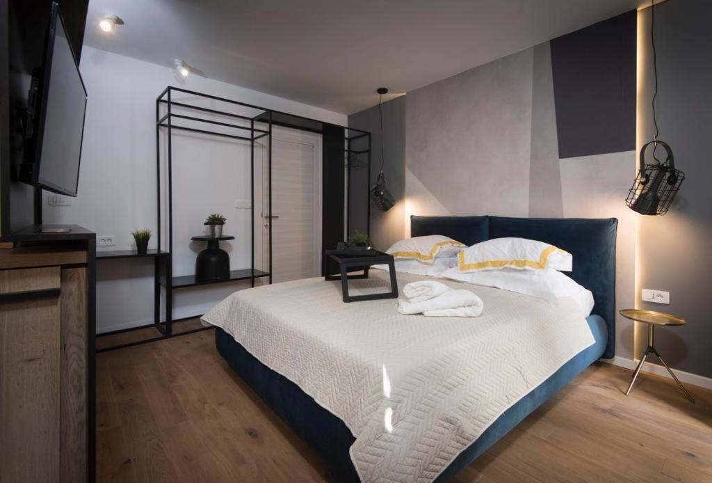 Sibinicum Luxury Rooms シベニク エクステリア 写真